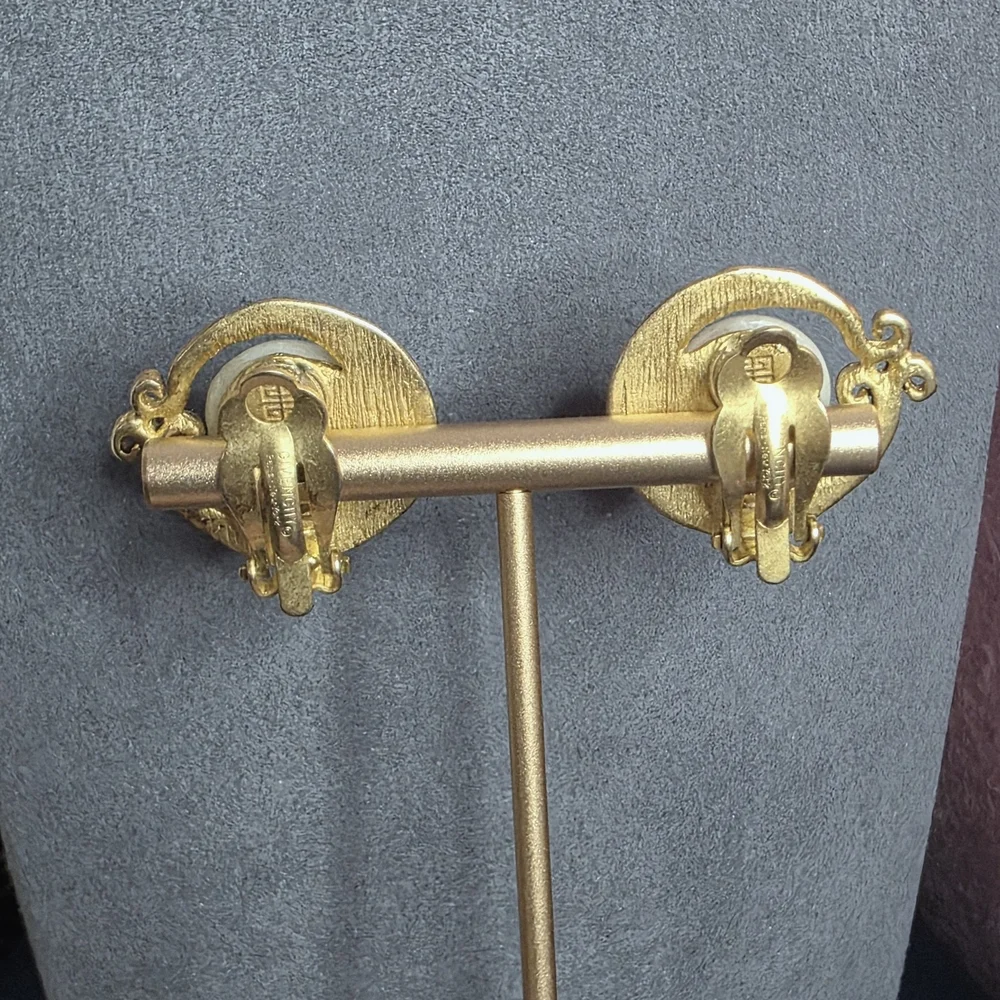 Vintage Givenchy Clip-On Earrings Gold Tone White Cabochon 770 - Picture 5 of 11